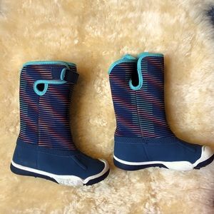 Plae rain boots
